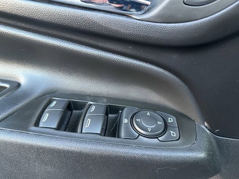 Used 2024 Chevrolet Equinox LT image 22