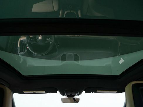 Certified 2026 Porsche Cayenne image 18