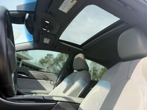 Used 2019 Toyota Avalon XSE w/ All Weather Liner Package image 13