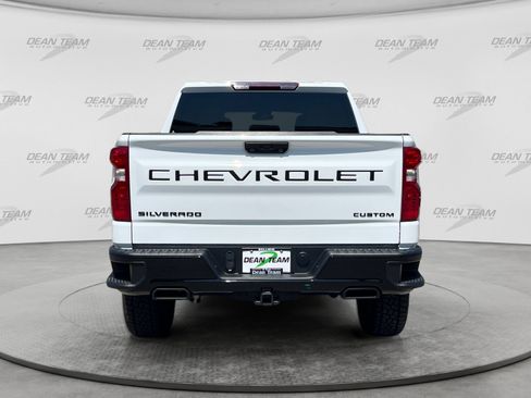 Used 2024 Chevrolet Silverado 1500 Custom Trail Boss w/ LPO, Dark Essentials Package AWD/4WD image 7