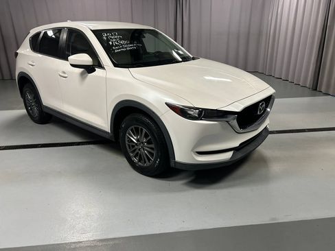 Used 2017 MAZDA CX-5 Touring FWD image 1