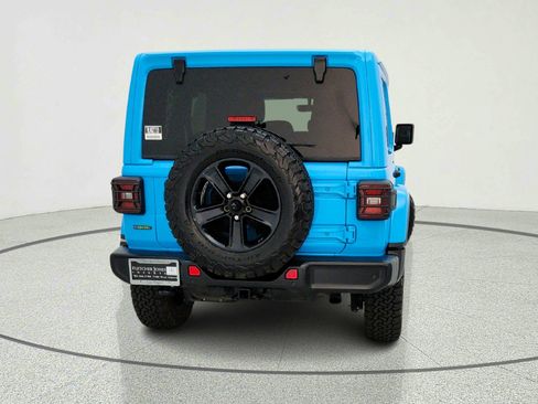 Used 2021 Jeep Wrangler Unlimited Sahara AWD/4WD image 10