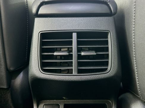 Used 2025 Kia Seltos S image 27