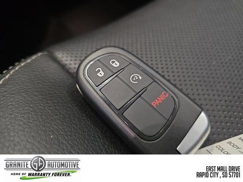 Used 2014 RAM 1500 Laramie w/ Convenience Group AWD/4WD image 27