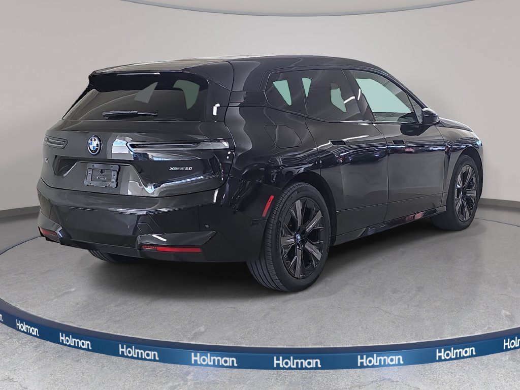 Certified 2024 BMW iX xDrive50 w/ Premium Package AWD/4WD image 7