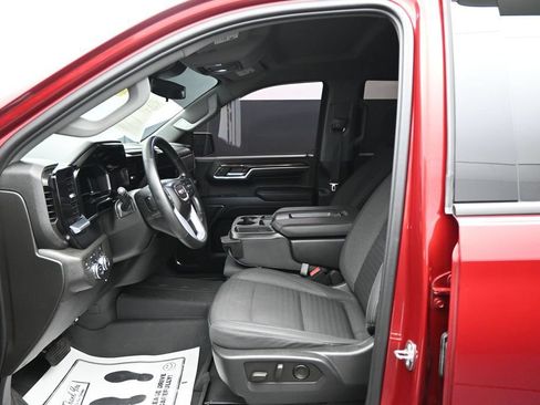 Used 2023 GMC Sierra 1500 Elevation w/ X31 Off-Road Package AWD/4WD image 9