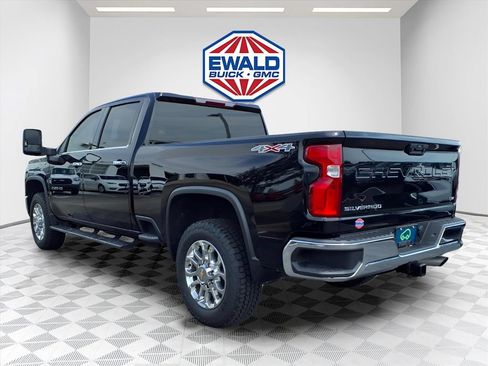Certified 2024 Chevrolet Silverado 2500 LTZ w/ LTZ Convenience Package AWD/4WD image 4
