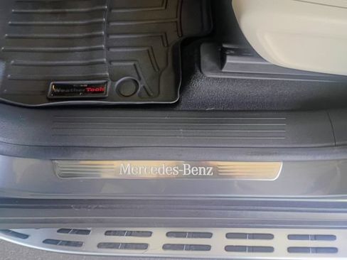 Used 2024 Mercedes-Benz GLS 580 4MATIC image 22
