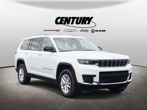 Used 2022 Jeep Grand Cherokee L Laredo w/ Luxury Tech Group I AWD/4WD image 1