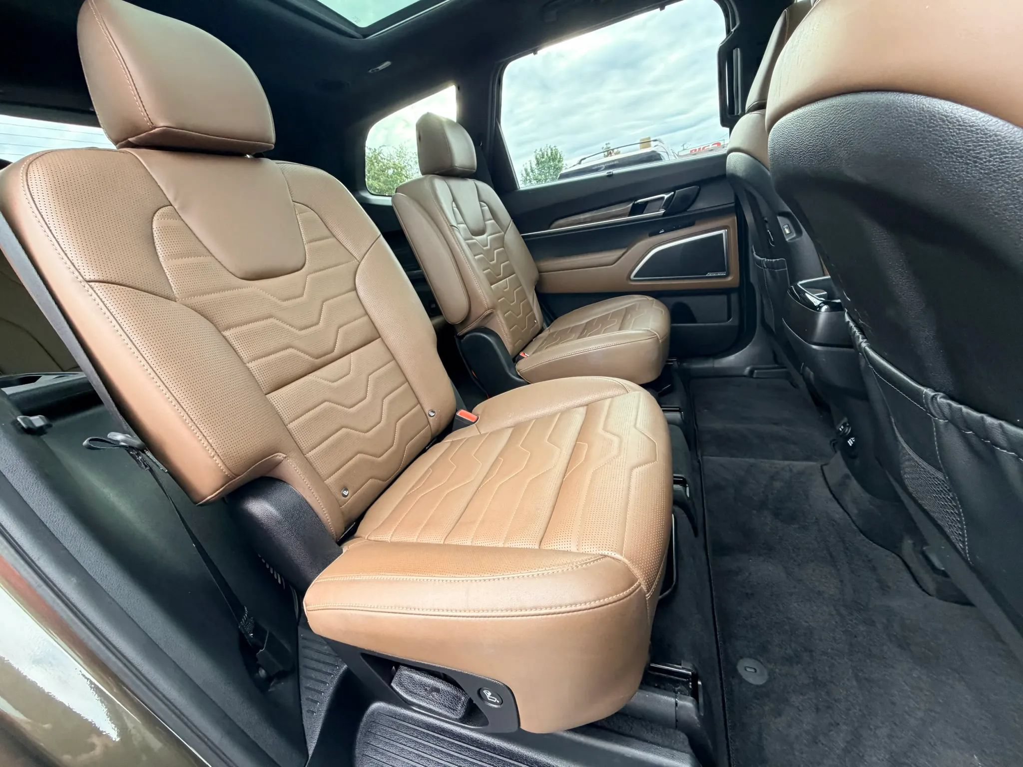 Used 2021 Kia Telluride SX w/ SX Prestige Package AWD/4WD image 24