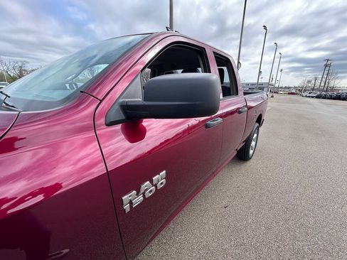 Used 2018 RAM 1500 Express w/ Express Value Package AWD/4WD image 35