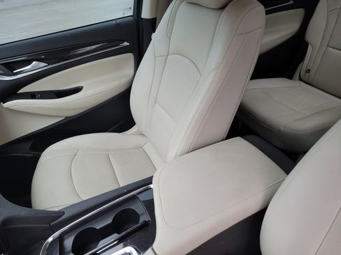 Used 2023 Buick Enclave Essence w/ Experience Buick Package image 6