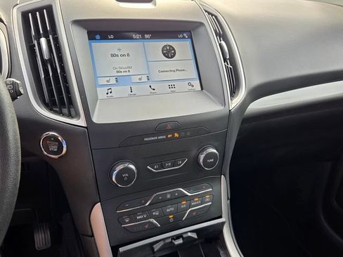Used 2019 Ford Edge SEL w/ Equipment Group 201A FWD image 18