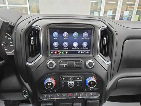 Used 2020 GMC Sierra 2500 AT4 w/ AT4 Premium Package image 23