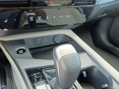 Used 2026 Nissan Sentra SL w/ Floor Mat Package FWD image 20
