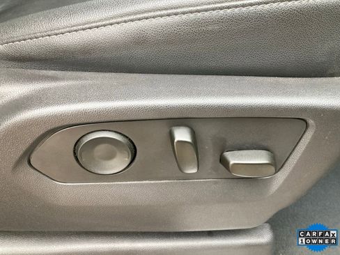 Certified 2024 GMC Sierra 1500 SLT image 35