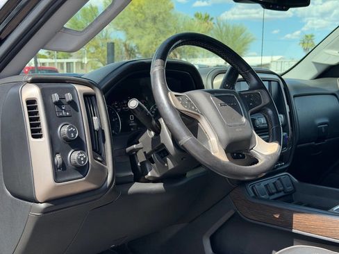 Used 2017 GMC Sierra 2500 Denali w/ Duramax Plus Package AWD/4WD image 21