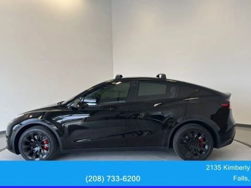 Used 2021 Tesla Model Y Long Range AWD/4WD image 8