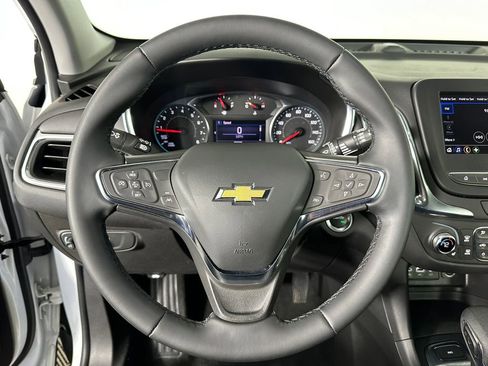 Used 2023 Chevrolet Equinox LT AWD/4WD image 12