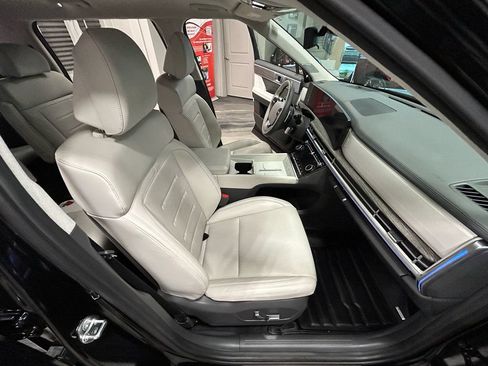 Used 2024 Hyundai Santa Fe Calligraphy AWD/4WD image 45
