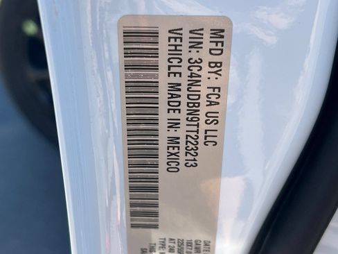 New 2026 Jeep Compass Latitude AWD/4WD image 23