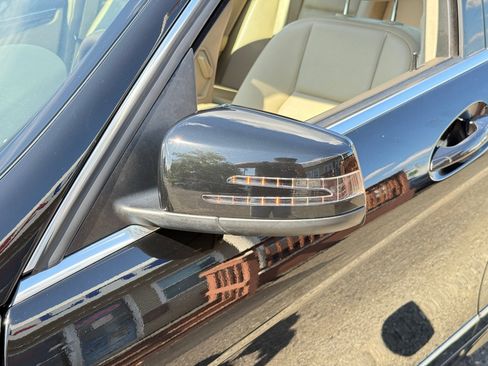 Used 2014 Mercedes-Benz C 300 4MATIC Sedan w/ Premium 1 Package image 71