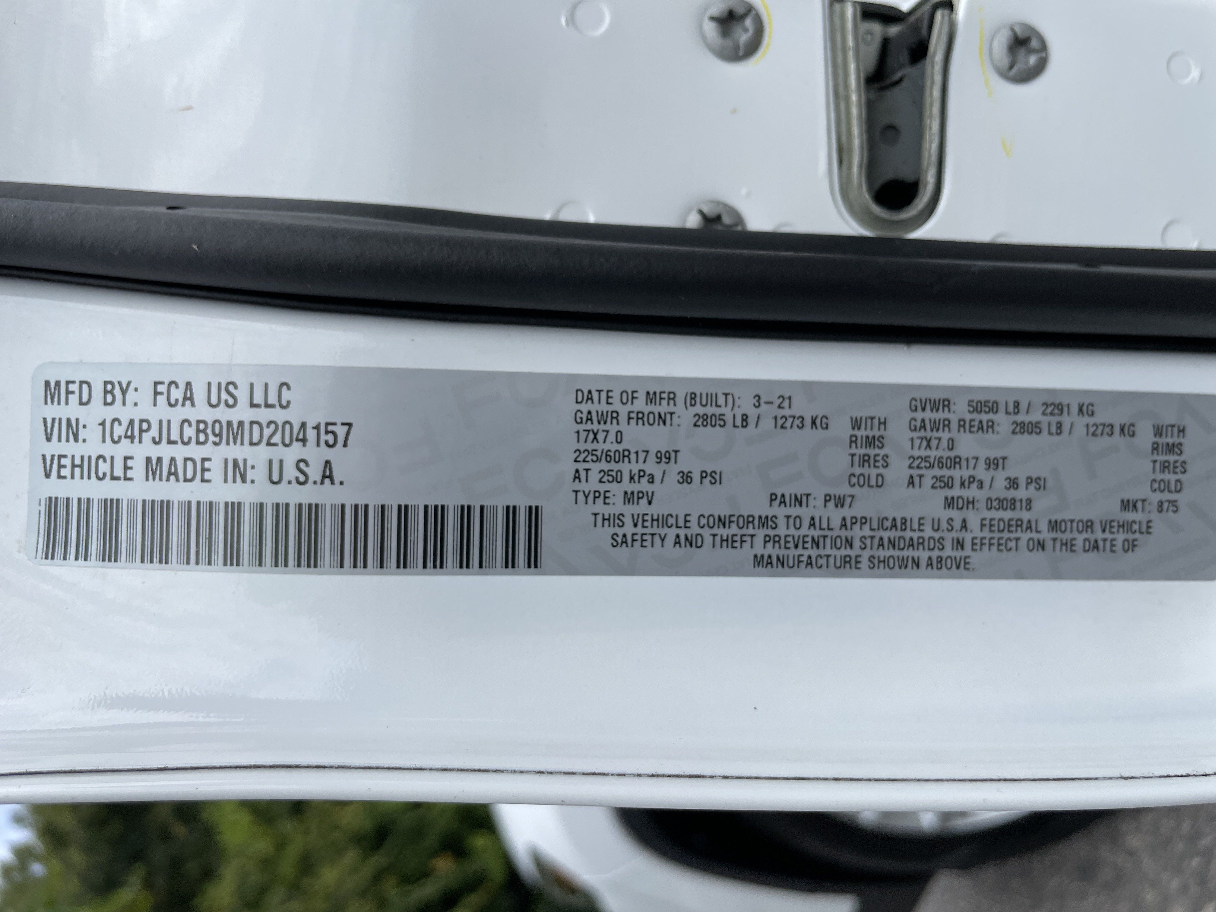 Used 2021 Jeep Cherokee Latitude FWD image 32
