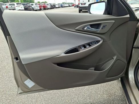 Used 2022 Chevrolet Malibu LT FWD image 12