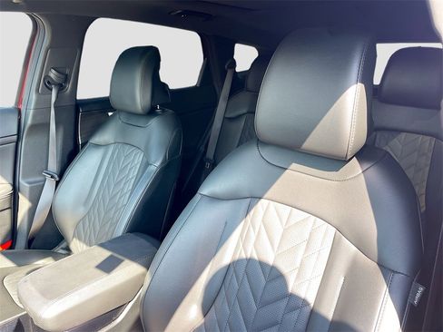 Used 2025 Kia Sportage X-Line w/ Premium Package image 12