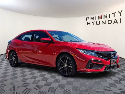 Used 2020 Honda Civic Sport image 2
