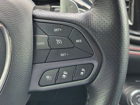 Used 2025 Dodge Durango GT AWD/4WD image 16