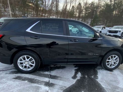 Used 2023 Chevrolet Equinox LT image 9