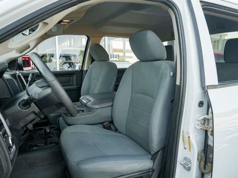 Used 2018 RAM 2500 Tradesman w/ Chrome Appearance Group AWD/4WD image 23