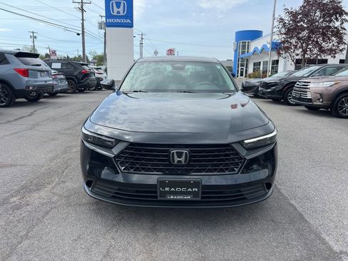 Used 2023 Honda Accord EX image 8