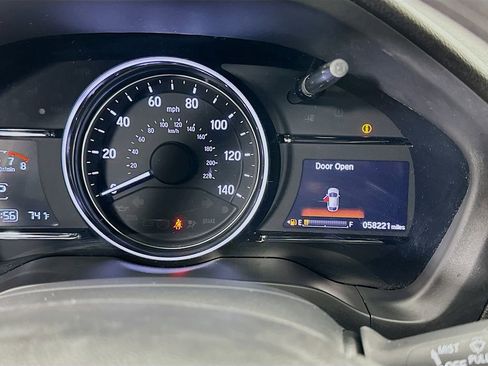 Certified 2022 Honda HR-V EX image 12