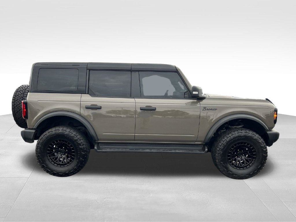 Used 2025 Ford Bronco Outer Banks AWD/4WD image 6