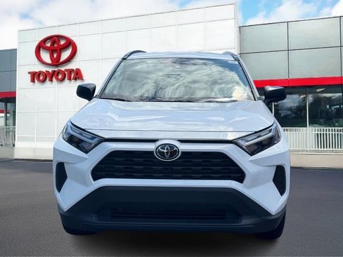 Used 2025 Toyota RAV4 LE AWD/4WD image 13