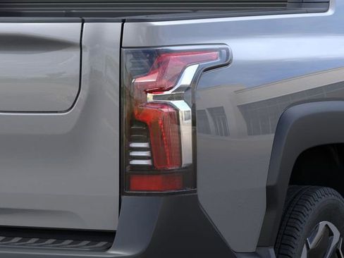 New 2026 Chevrolet Silverado EV LT w/ Premium Package AWD/4WD image 11