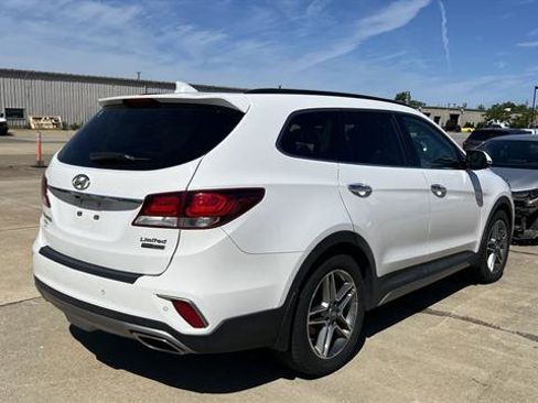 Used 2017 Hyundai Santa Fe Limited AWD/4WD image 3