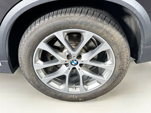 Used 2021 BMW X5 sDrive40i w/ Premium Package RWD image 11