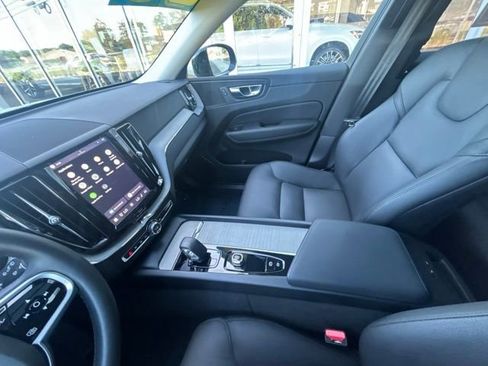 Certified 2025 Volvo XC60 B5 Plus AWD/4WD image 20
