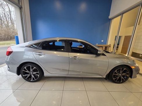 Used 2020 Honda Civic Sport image 5