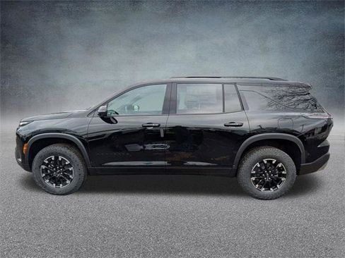 New 2026 Chevrolet Traverse Z71 w/ Driver Confidence Package image 7