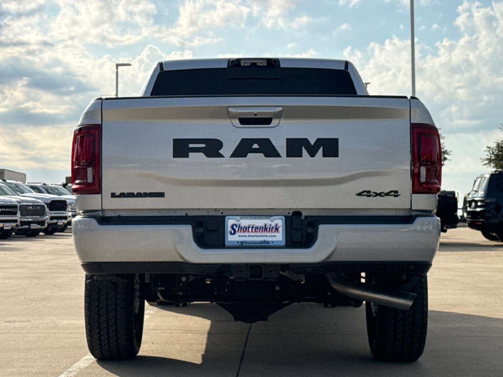 New 2027 RAM 2500 Laramie AWD/4WD image 8