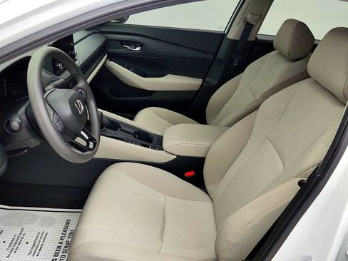 Used 2025 Honda Accord LX image 19