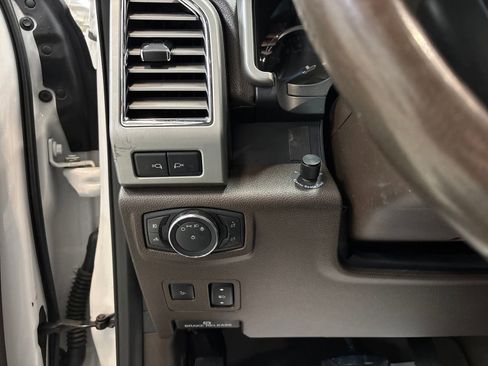 Used 2017 Ford F250 King Ranch w/ King Ranch Ultimate Package AWD/4WD image 16