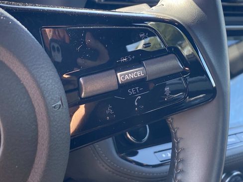 Used 2024 Nissan Z Performance w/ Floor Mat Package image 15