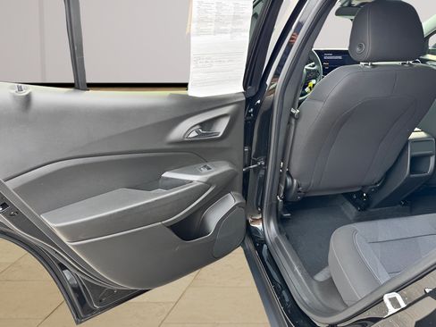 Used 2024 Chevrolet Trax LS FWD image 26