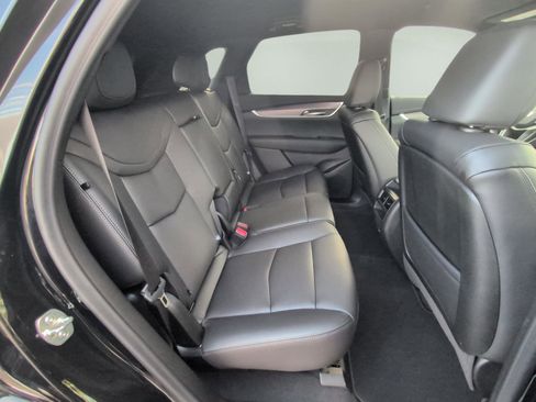New 2025 Cadillac XT5 Luxury image 13