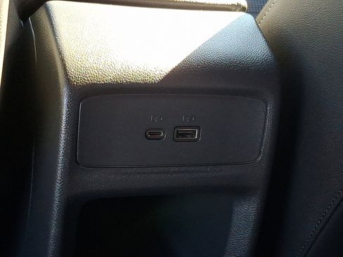 Used 2024 Buick Envista Preferred w/ Convenience II Package image 11